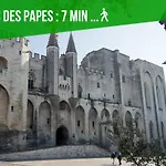 Les Halles-Parking-Avignonsmile